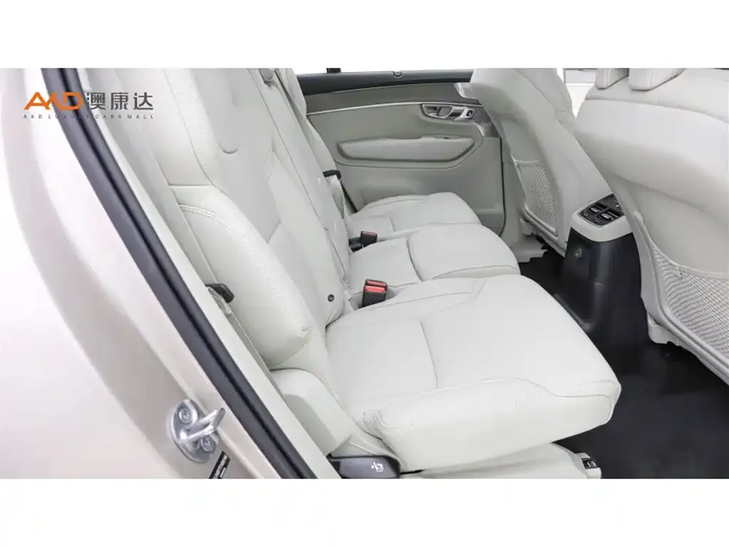 Volvo XC90 PHEV 2025 из CN, фото 3