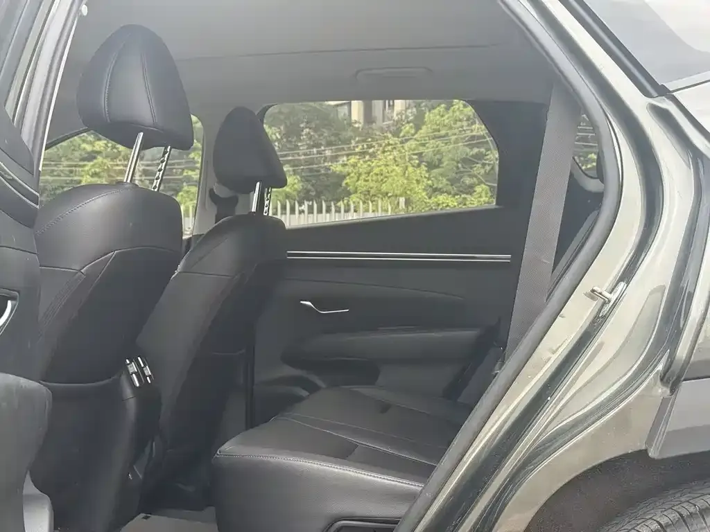 Hyundai Tucson 2023 из CN, фото 2