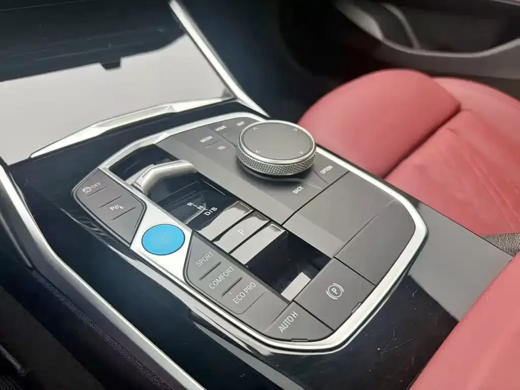 BMW i3 — фото 8