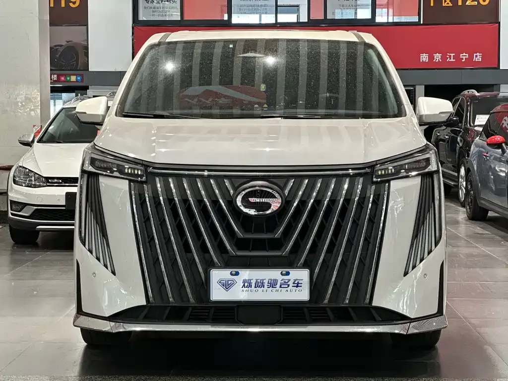 GAC Motor Trumpchi M8 — фото 10