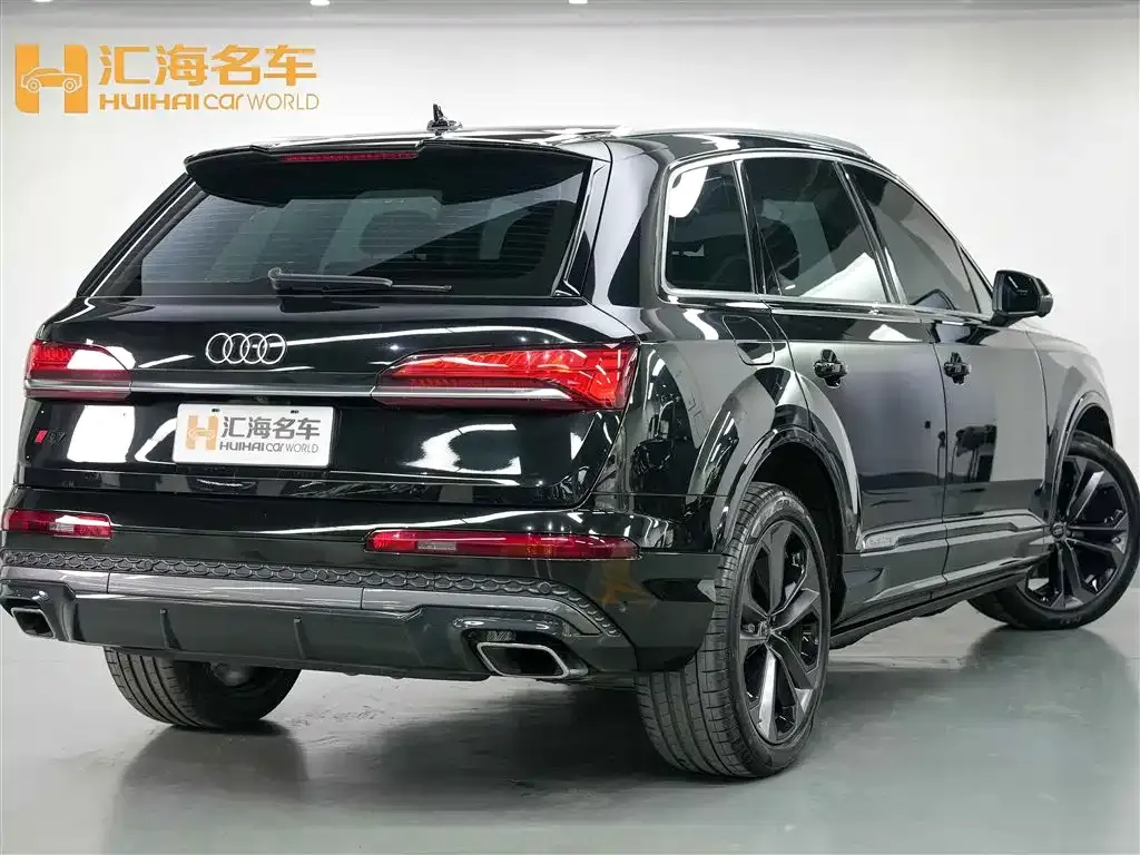 Audi Q7 — фото 10