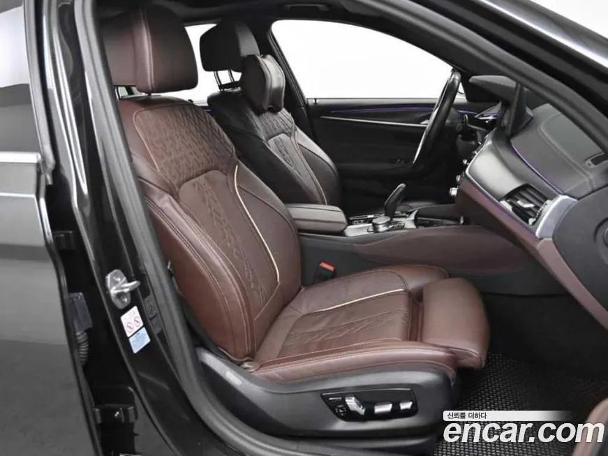BMW 5-Series 2023 из KR, фото 9