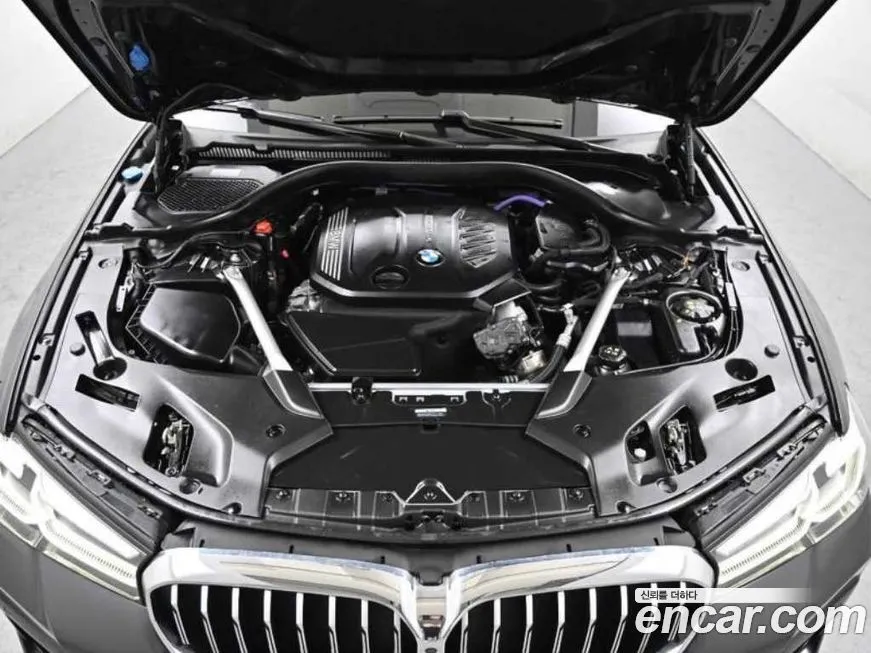BMW 5-Series 2023 из KR, фото 10