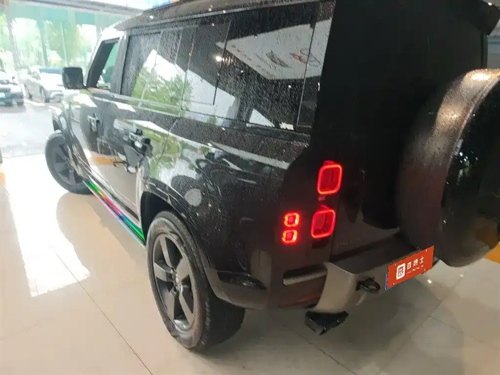 Land Rover Defender — фото 4
