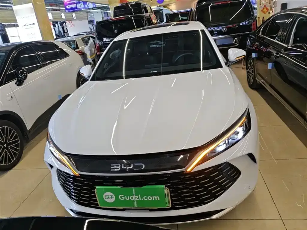 BYD Qin L — фото 8