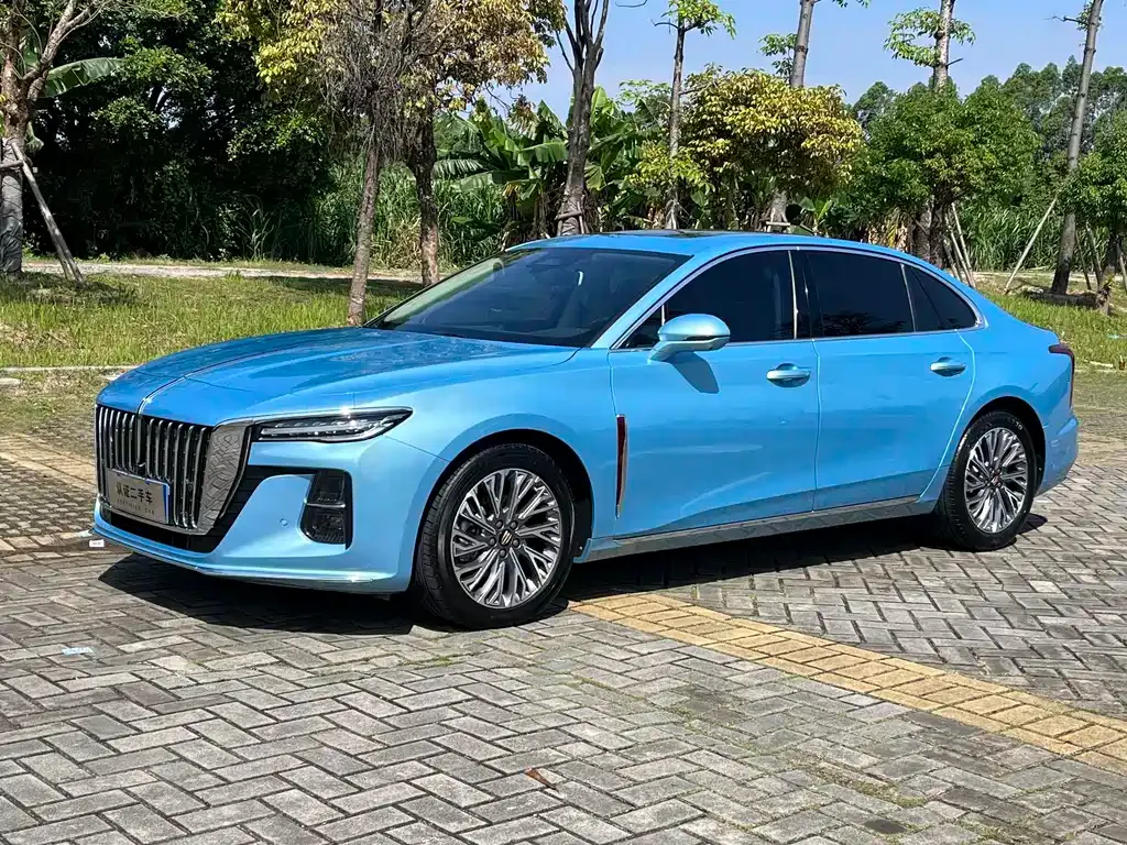Hongqi H5 — фото 1