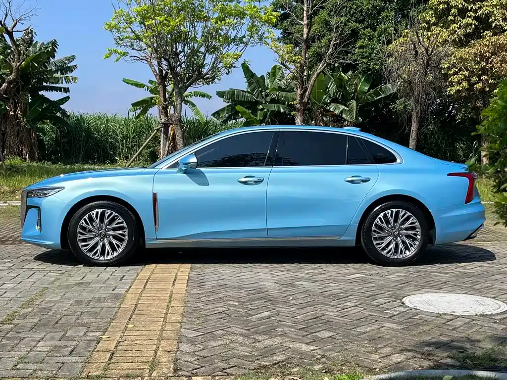 Hongqi H5 — фото 10
