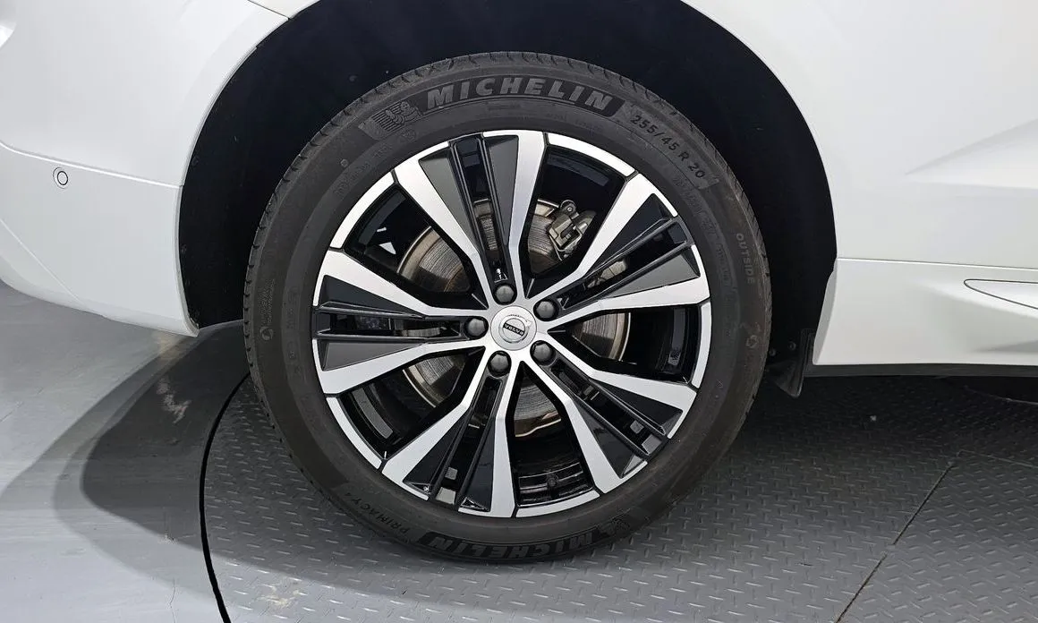 Volvo XC60 2025 из KR, фото 3