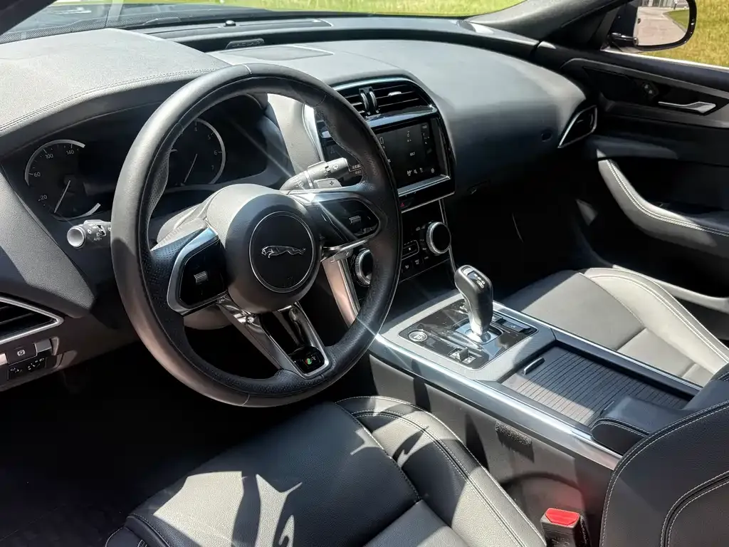 Jaguar XEL 2023 из CN, фото 2