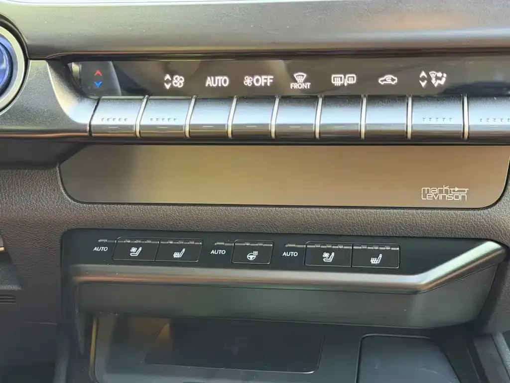 Lexus UX New Energy 2022 из CN, фото 2