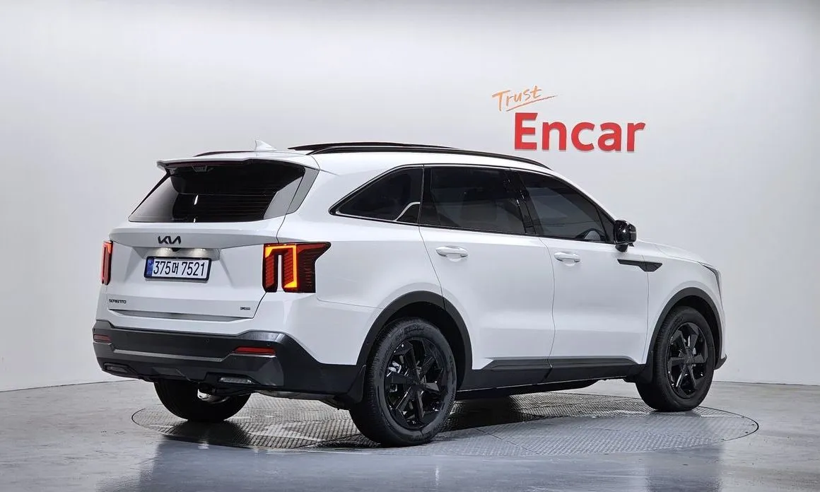 Kia Sorento — фото 4