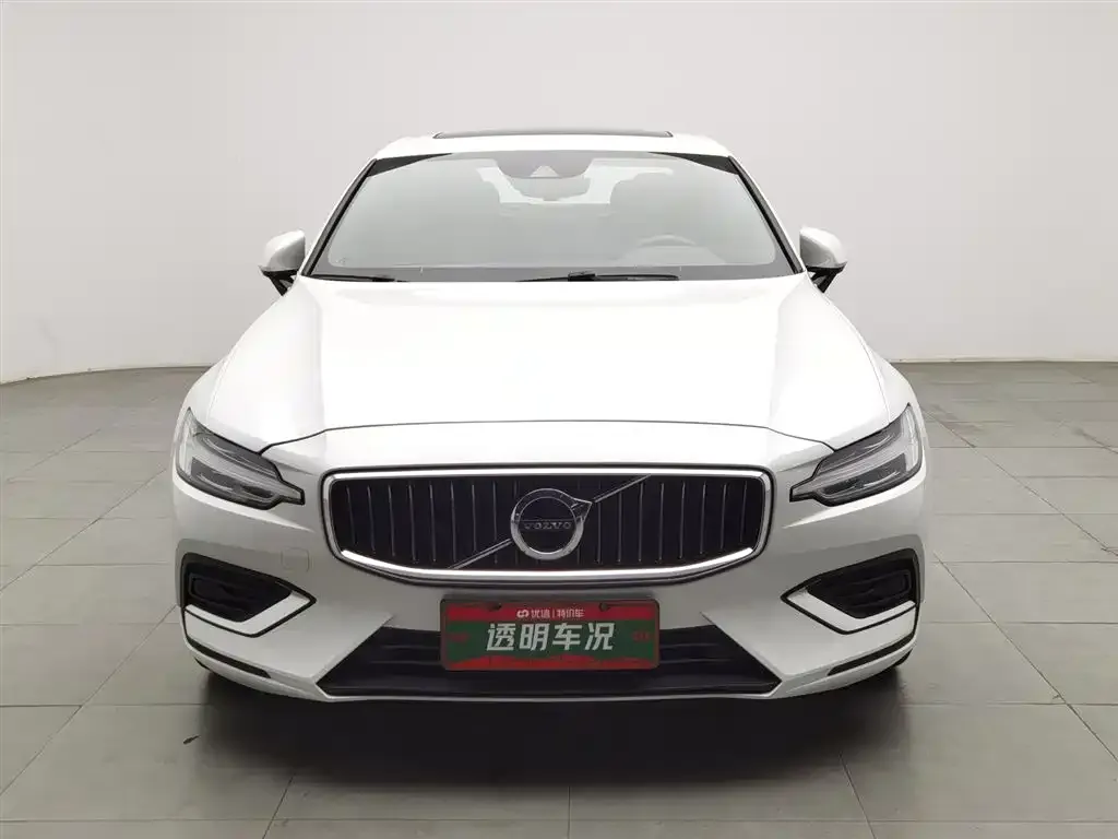 Volvo S60 — фото 4