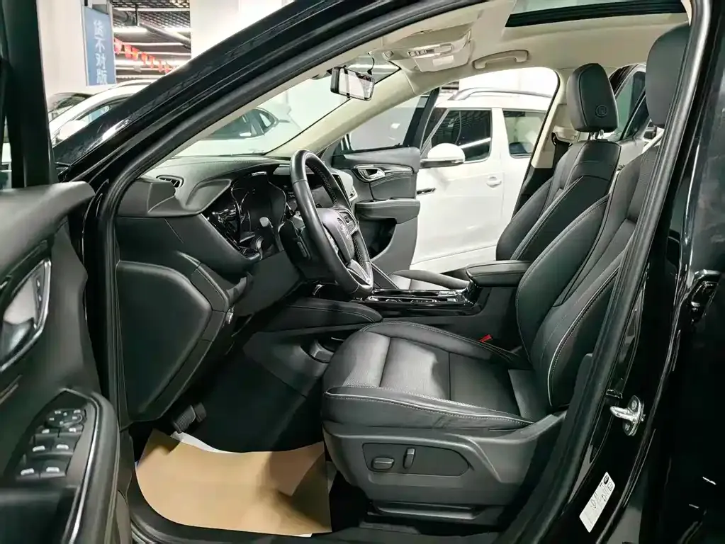 Buick Envision Plus — фото 9