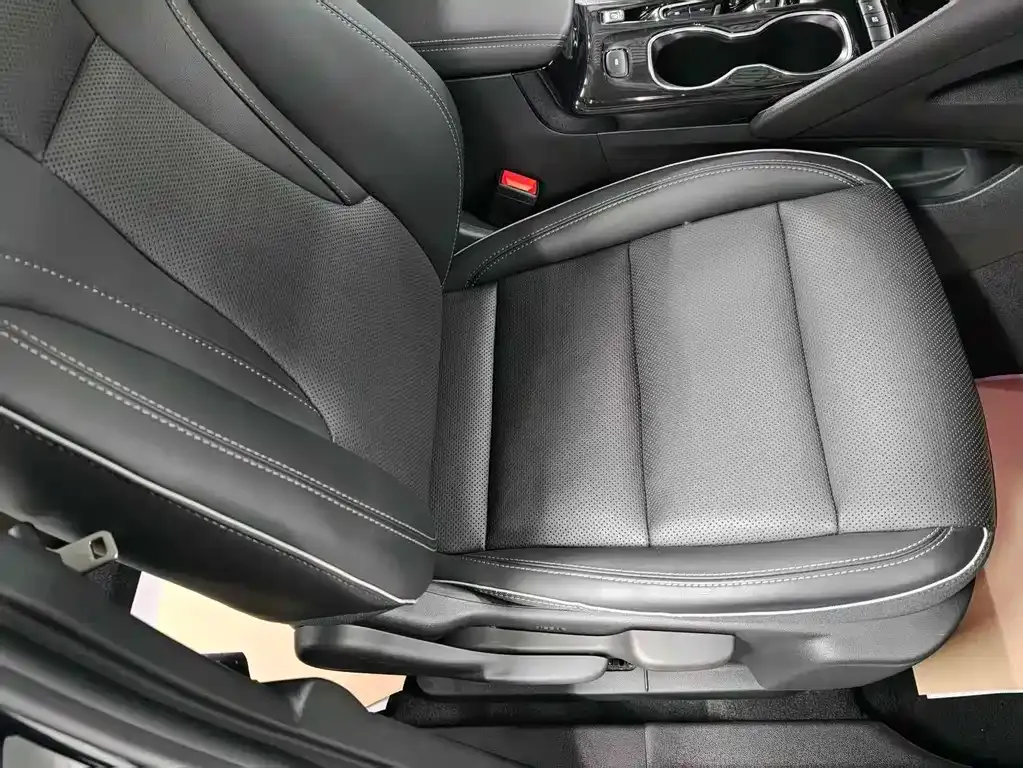 Buick Envision Plus — фото 10