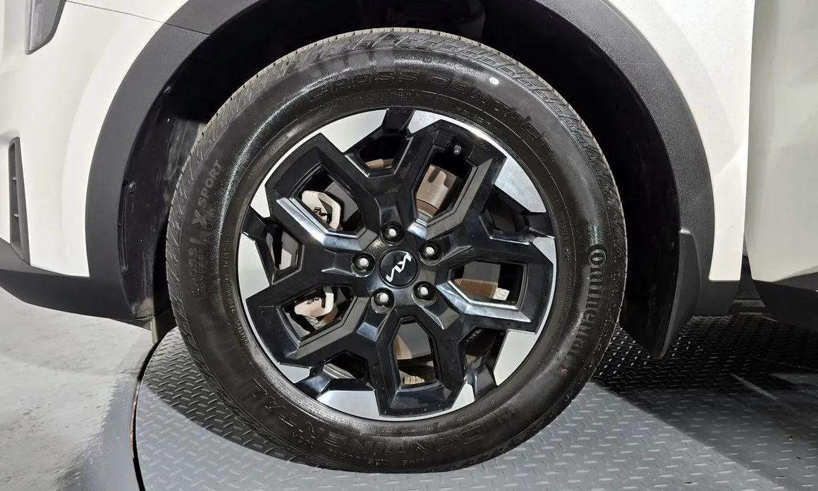 Kia Sorento — фото 5