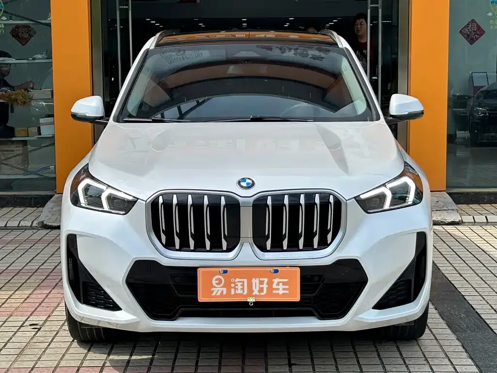 BMW X1 — фото 9