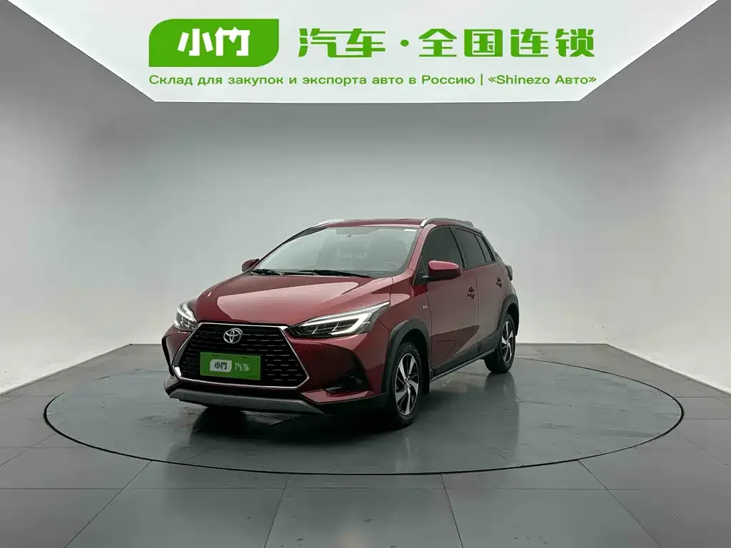 Toyota Yaris L — фото 1
