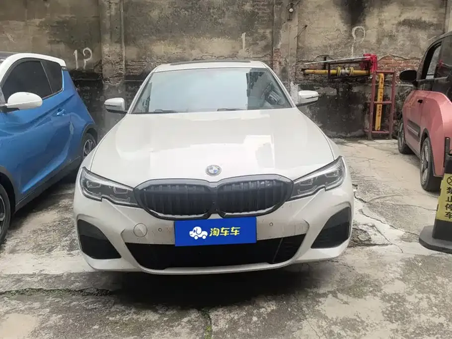 BMW 3 Series 2022 из CN, фото 9