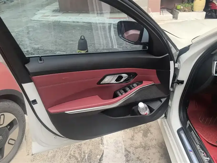 BMW 3 Series 2022 из CN, фото 7