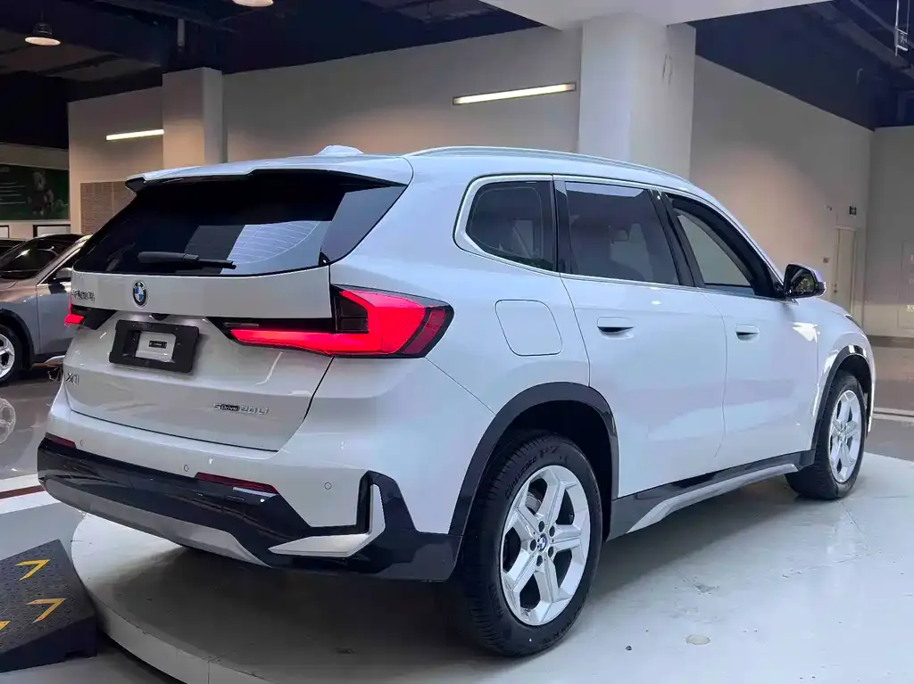 BMW X1 — фото 10