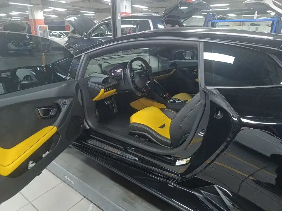 Lamborghini Huracan — фото 2