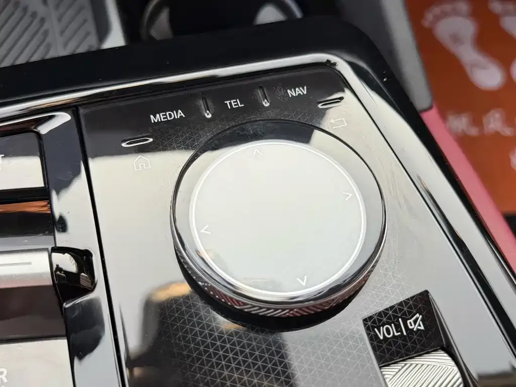BMW i5 2025 из CN, фото 5