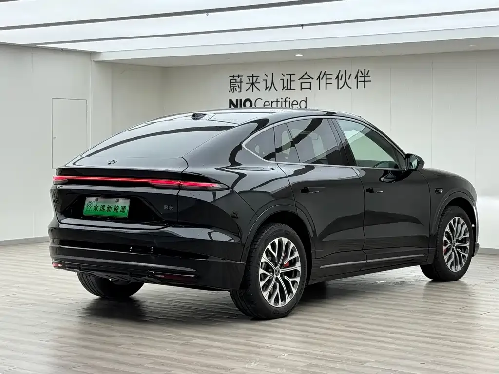 NIO EC6 — фото 10