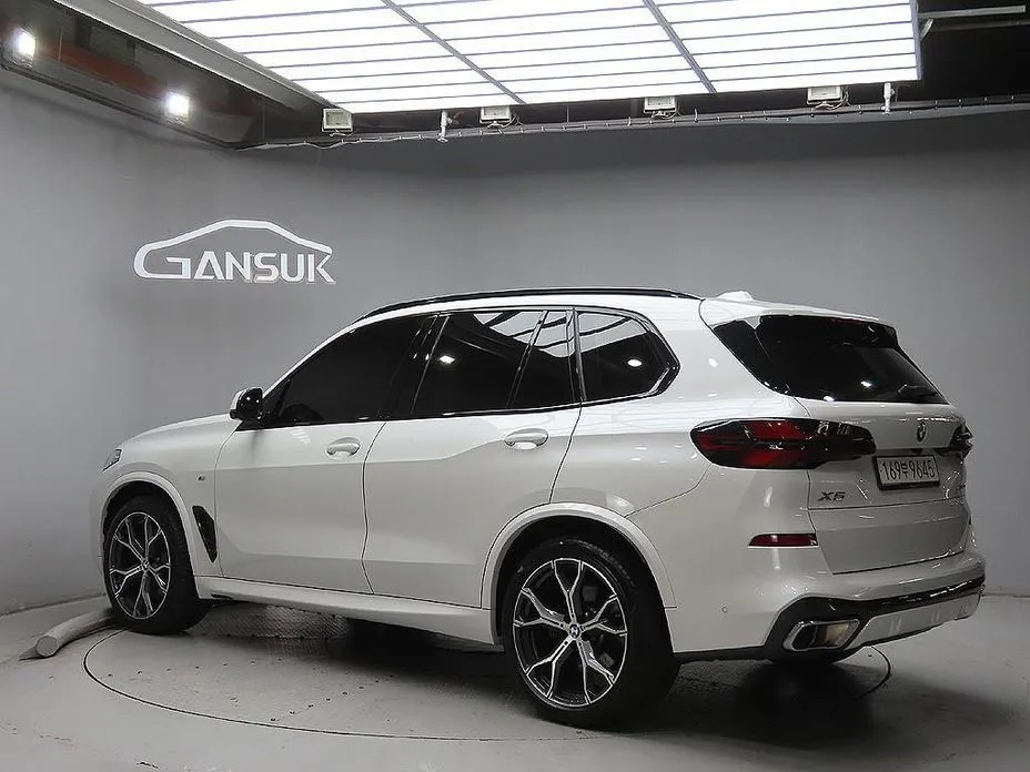 BMW X5 — фото 10