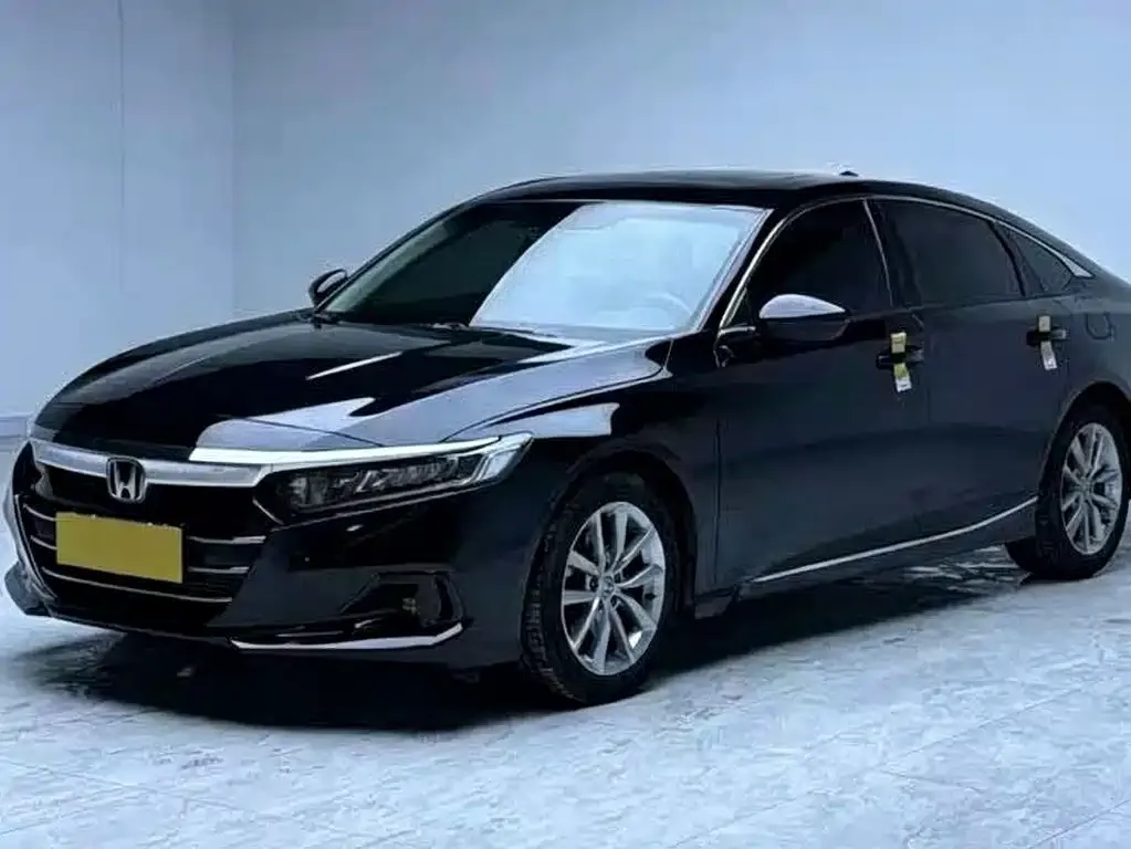 Honda Accord — фото 1