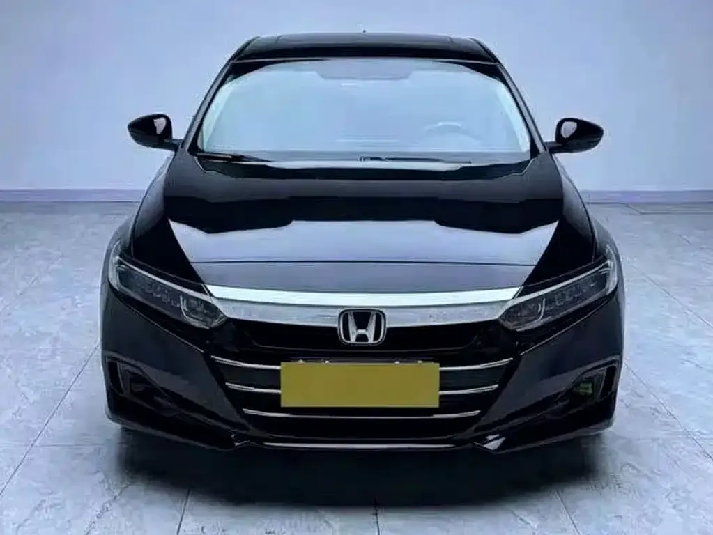 Honda Accord — фото 8