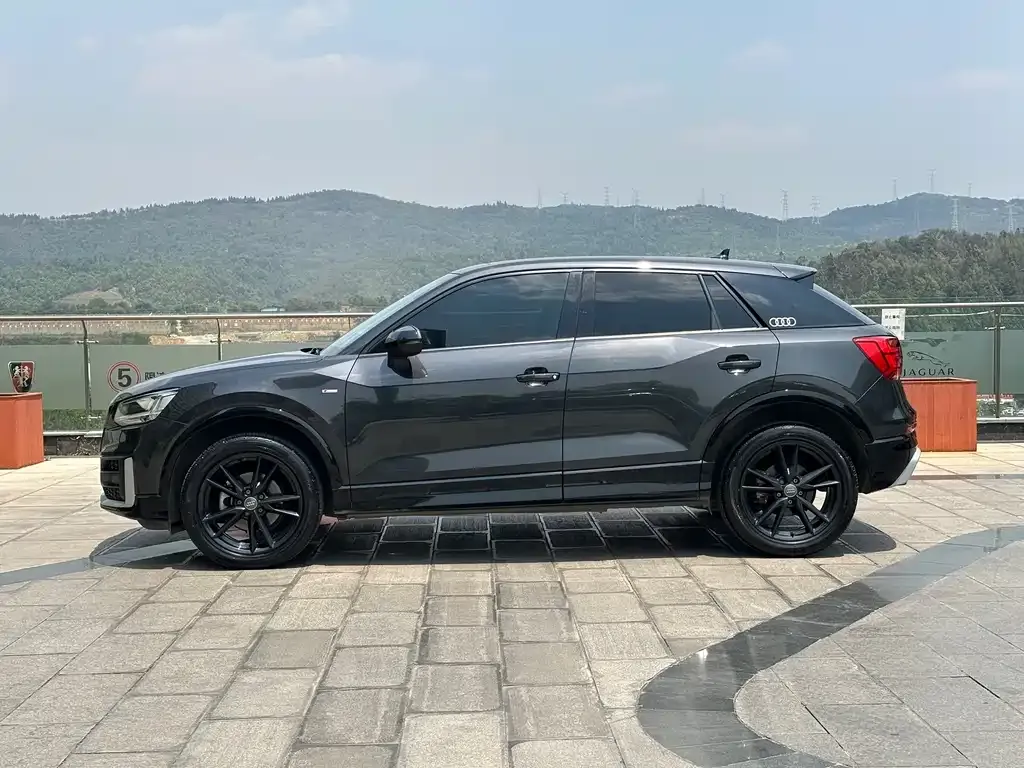 Audi Q2L 2021 из CN, фото 3