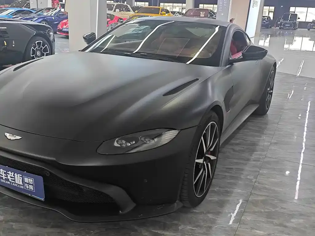 Aston Martin V8 Vantage