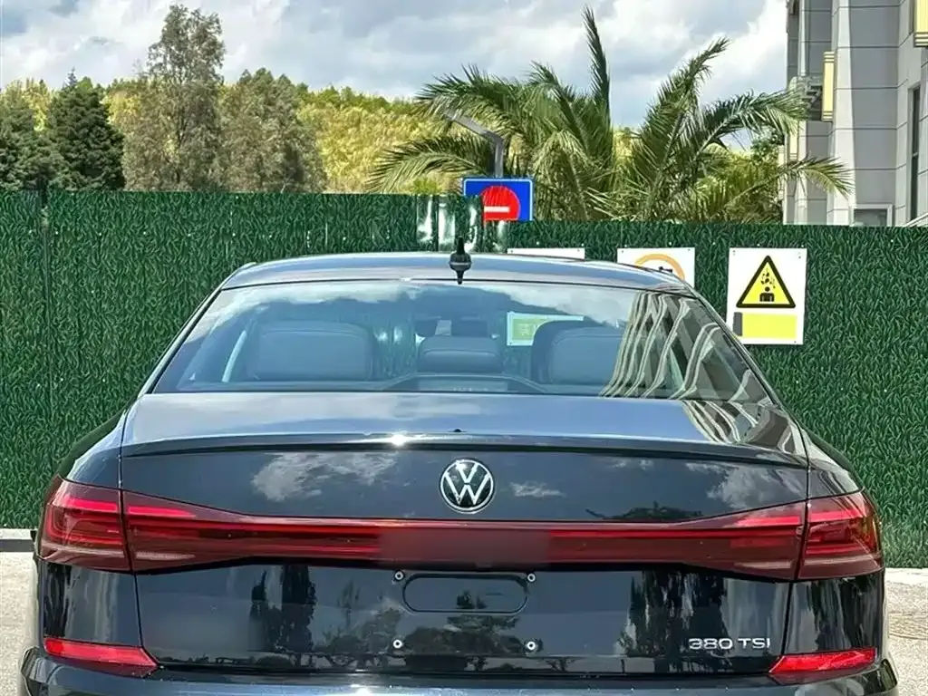 Volkswagen Passat — фото 5