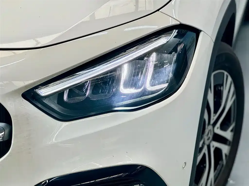 Mercedes-Benz GLA — фото 3