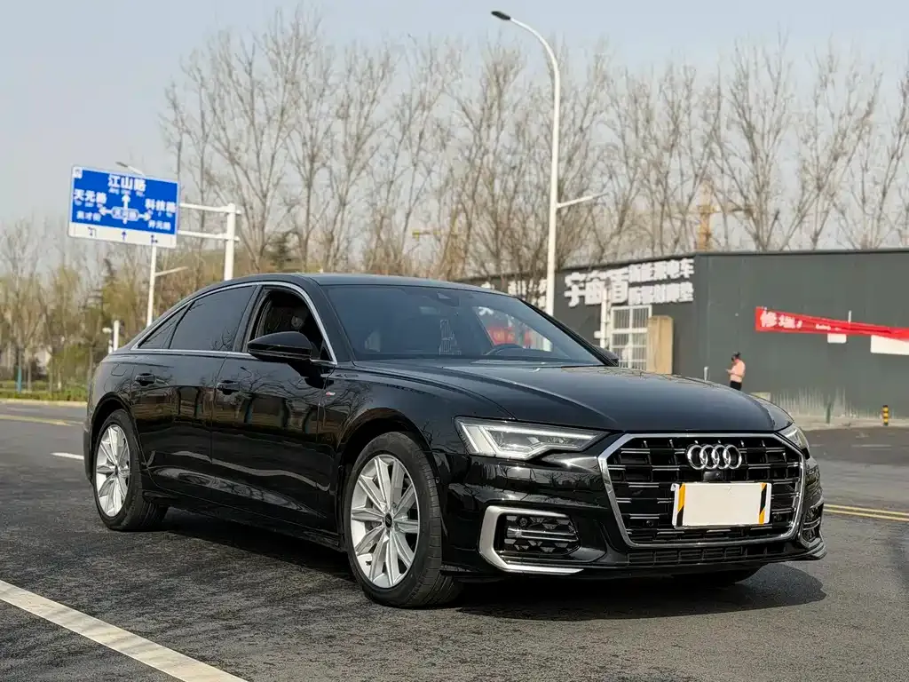 Audi A6L — фото 7