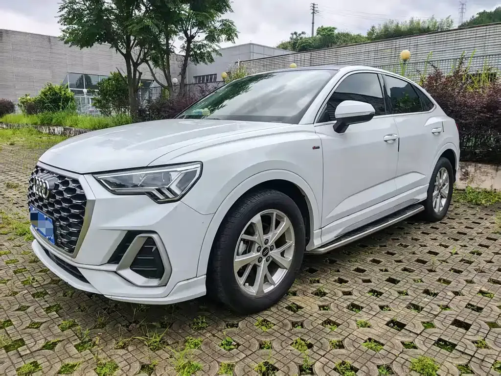 Audi Q3 Sportback — фото 1