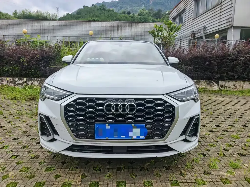 Audi Q3 Sportback — фото 8