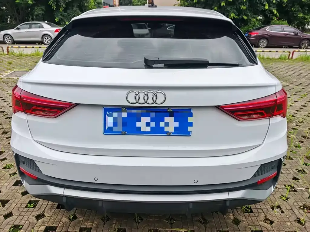 Audi Q3 Sportback — фото 7