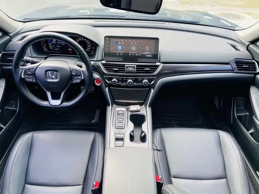 Honda Accord — фото 4