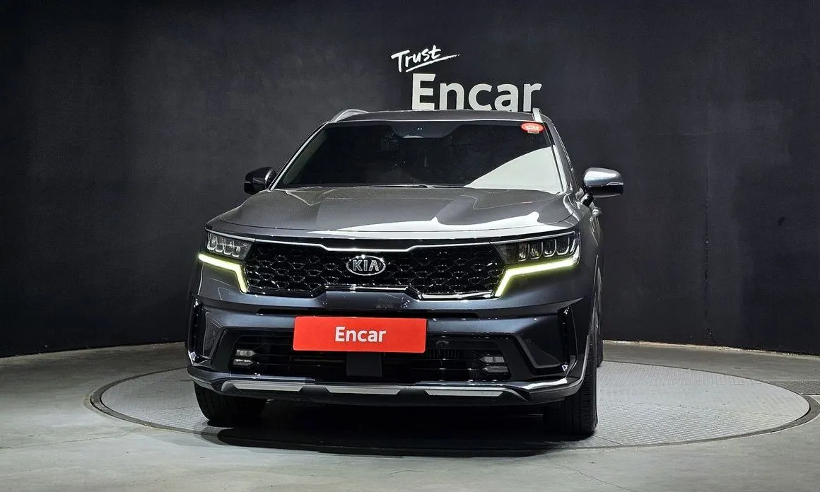 Kia Sorento — фото 10