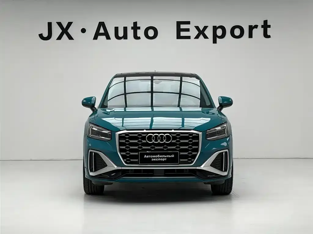 Audi Q2L — фото 2
