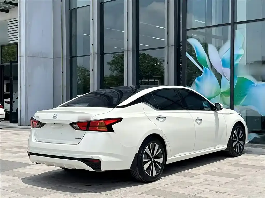 Nissan Teana — фото 3