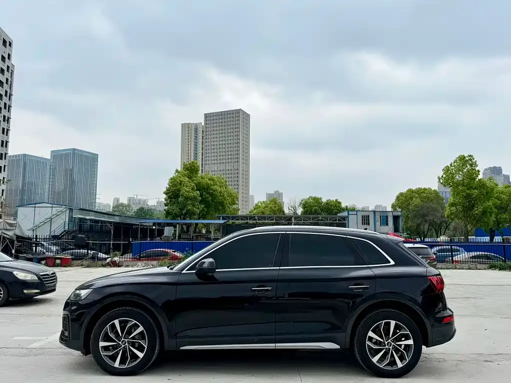Audi Q5L 2025 из CN, фото 2
