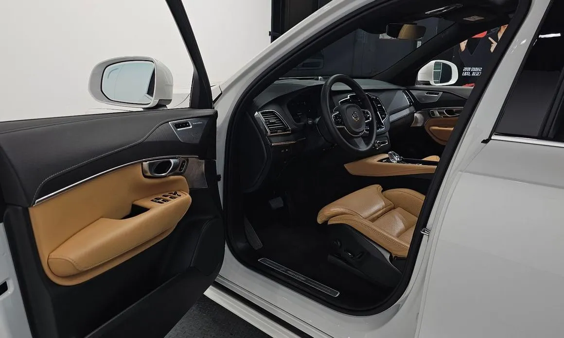 Volvo XC90 2024 из KR, фото 2