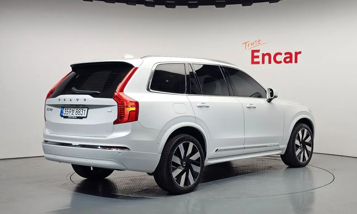 Volvo XC90 2024 из KR, фото 6