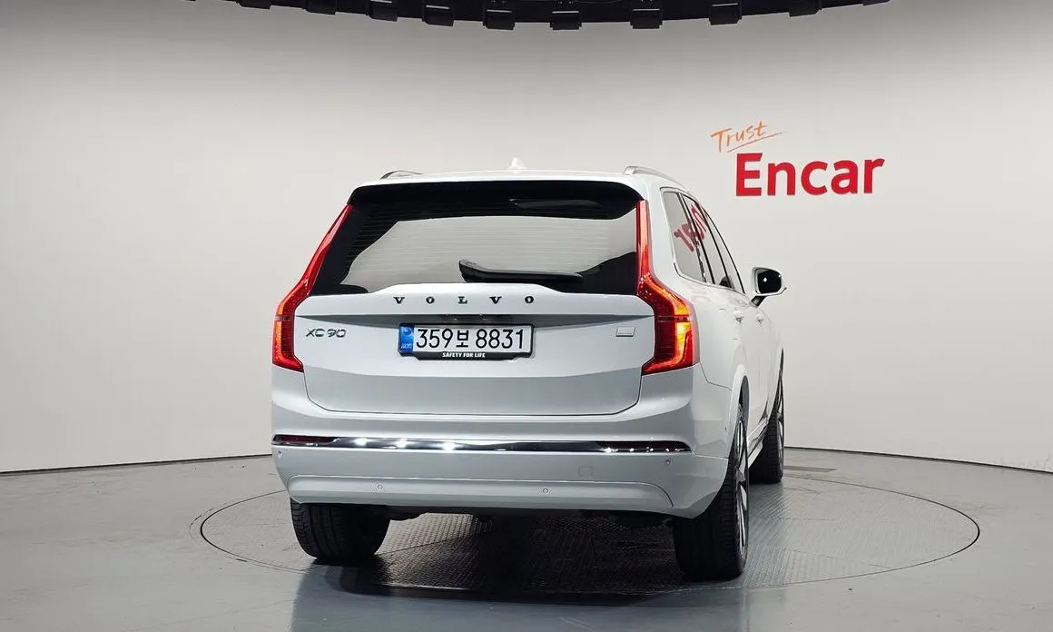 Volvo XC90 2024 из KR, фото 5