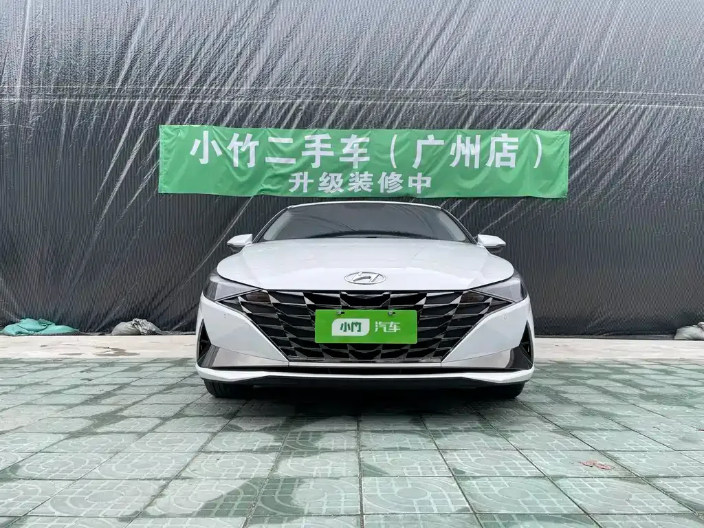 Hyundai Elantra — фото 6