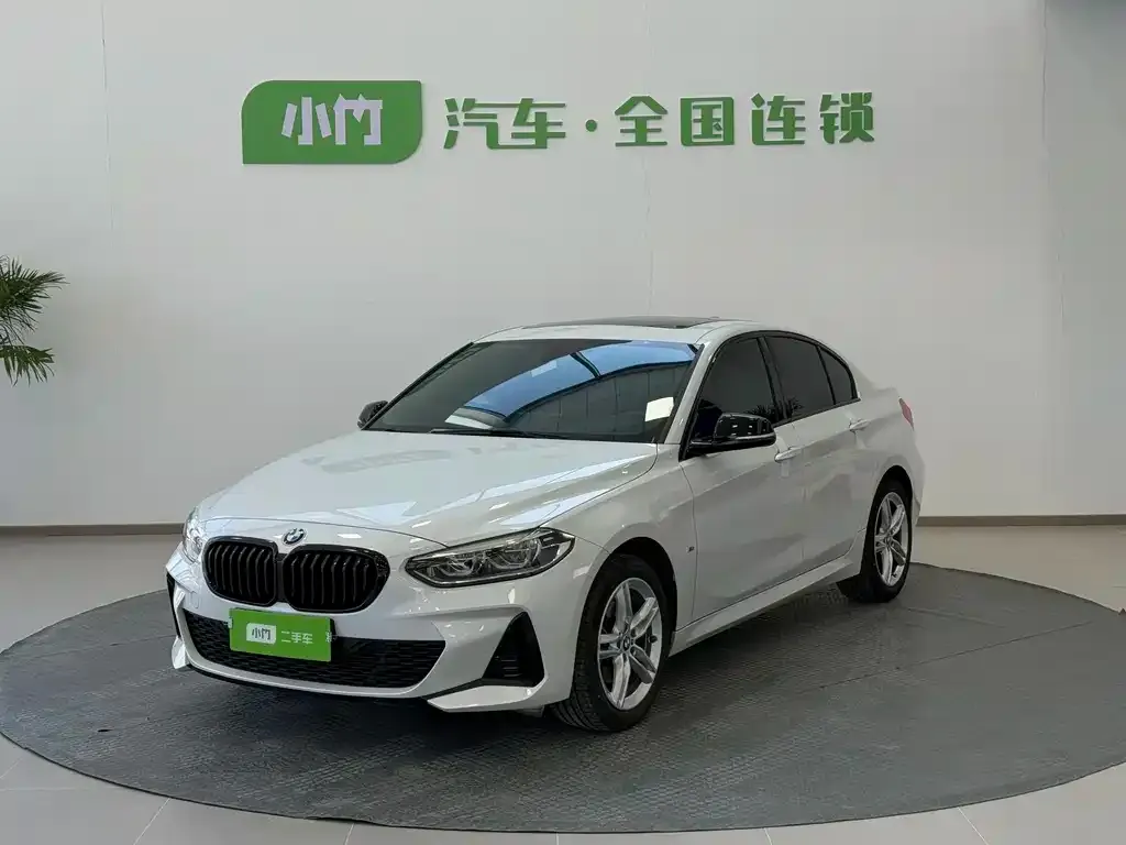 BMW 1 Series — фото 1