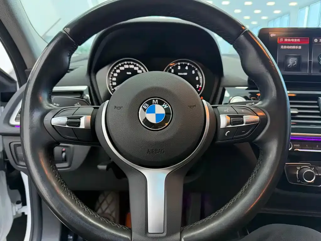 BMW 1 Series — фото 9