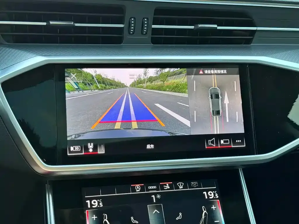 Audi A7 2021 из CN, фото 9